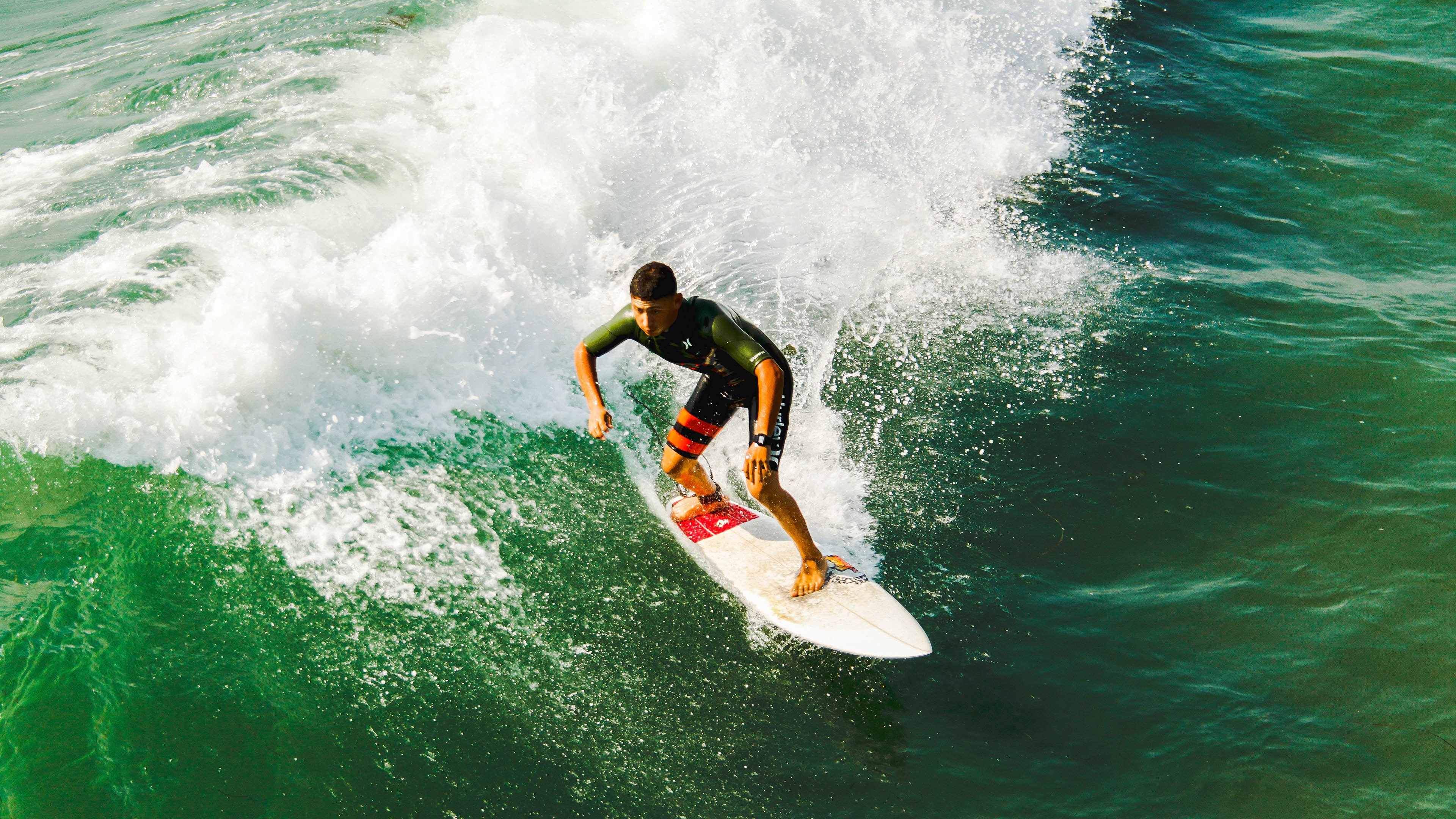 开云体育-【比赛分析】顶尖运动员如何利用球桌优势布局，桌上球类运动